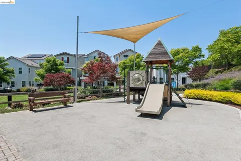 $995,000 | 24157 Amaranth Loop, Hayward, CA 94541