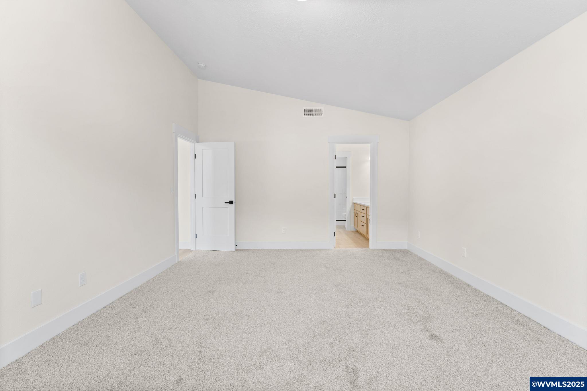5674 Jeremy Vly Road Southeast Salem, OR 97306 - Photo 16 of 34