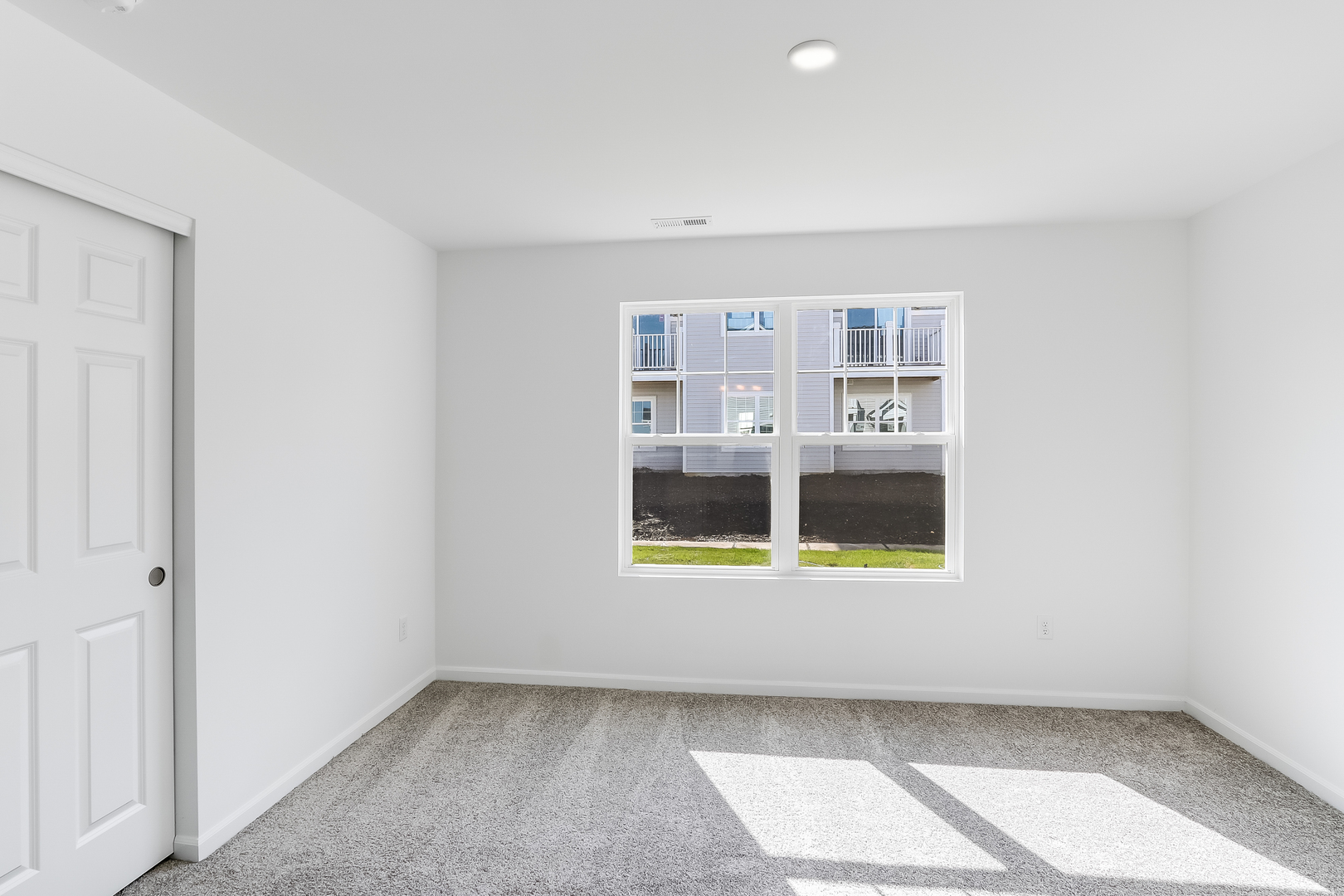 460 Comstock Road South Elgin, IL 60177 - Photo 24 of 31 a view of an empty room with a window