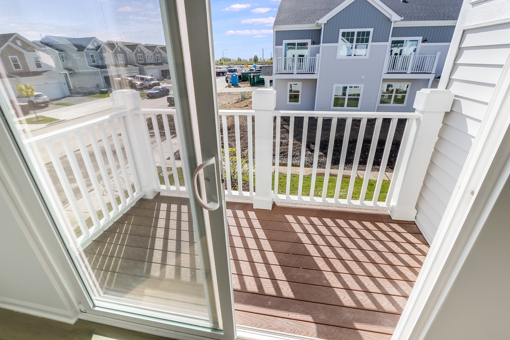 460 Comstock Road South Elgin, IL 60177 - Photo 29 of 31 a view of a balcony with wooden floor