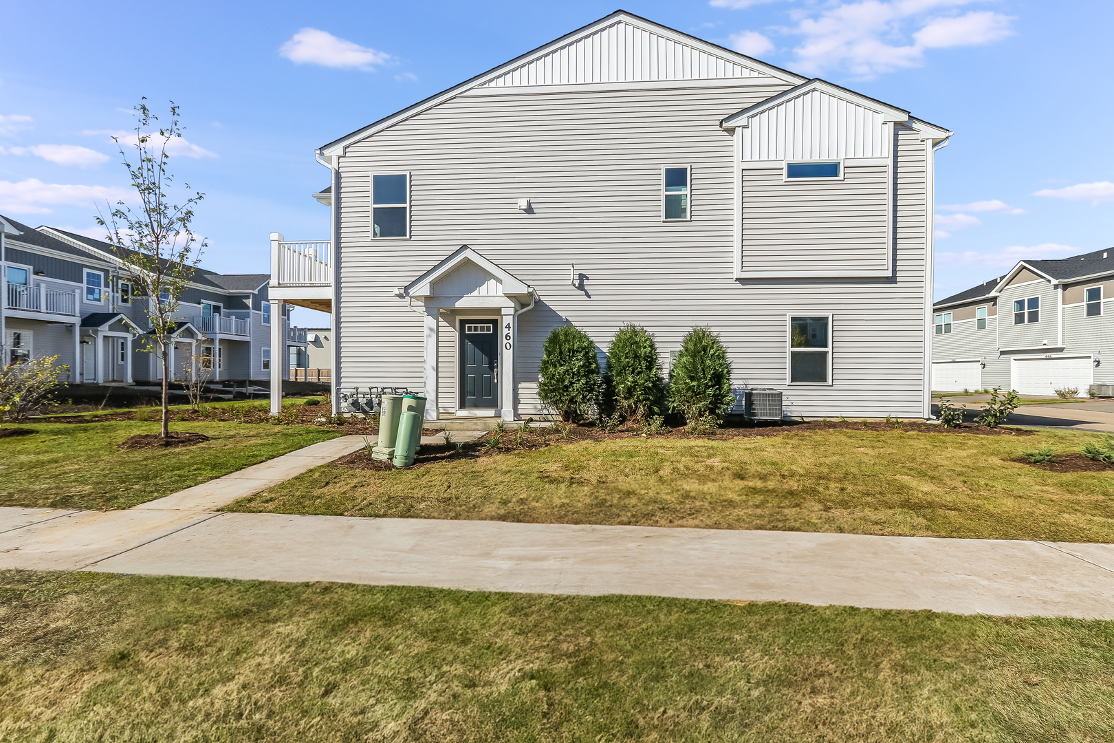 460 Comstock Road South Elgin, IL 60177 - Photo 30 of 31 a view of a house with a yard