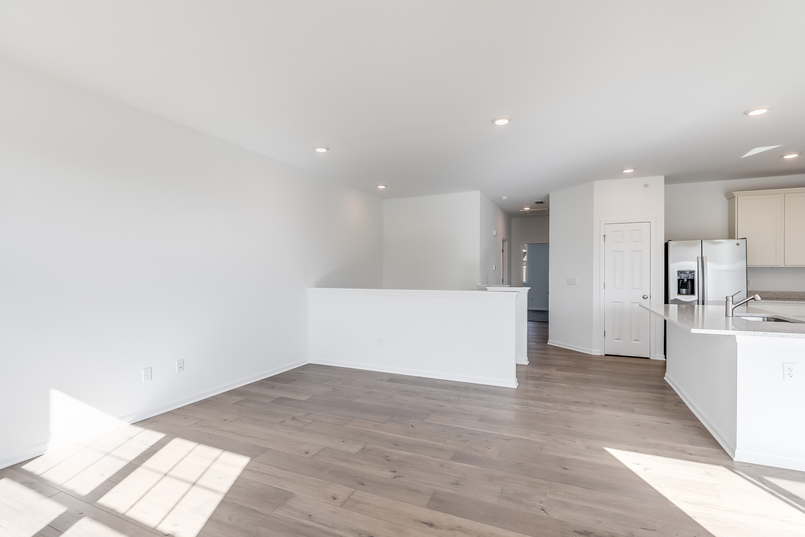 460 Comstock Road South Elgin, IL 60177 - Photo 8 of 31 a view of kitchen with wooden floor