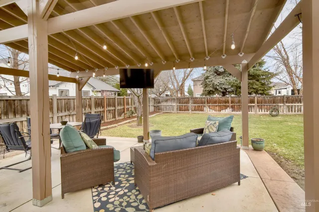 $665,000 | 4309 North Heritage Wood Way, Meridian, ID 83646