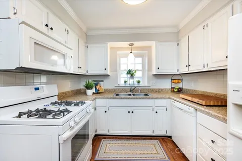 $250,000 | 1708 Roxborough Road, Unit H, Charlotte, NC 28211