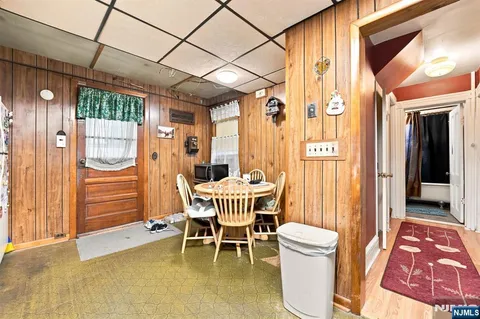 $575,000 | 60 Martin Road, Verona, NJ 07044
