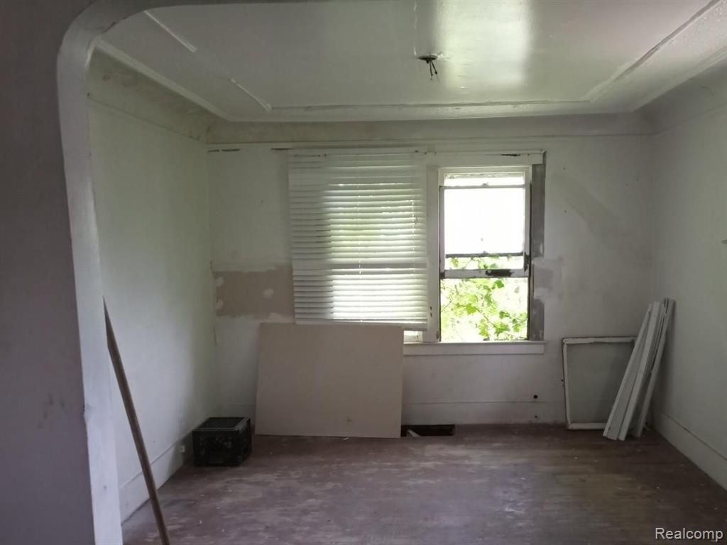 5026 Devonshire Road Detroit, MI 48224 - Photo 3 of 6