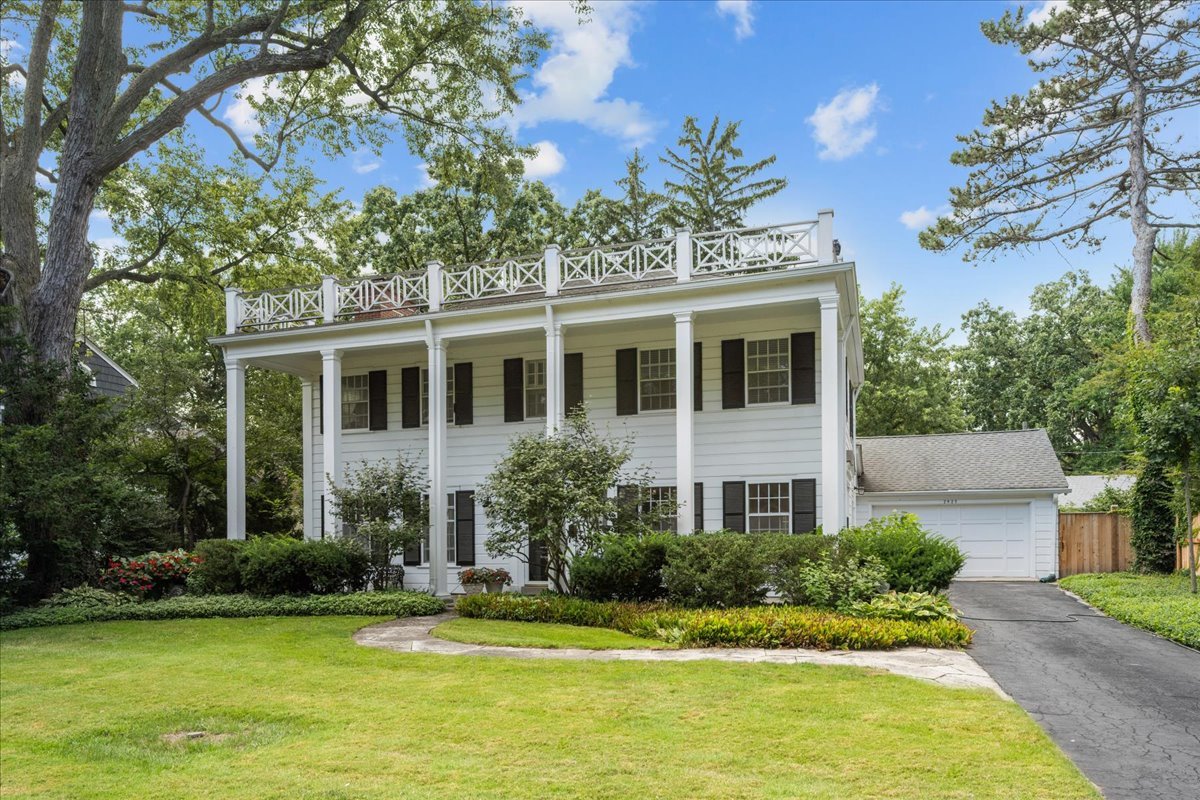 2927 Indianwood Road Wilmette, IL 60091 - Photo 2 of 39