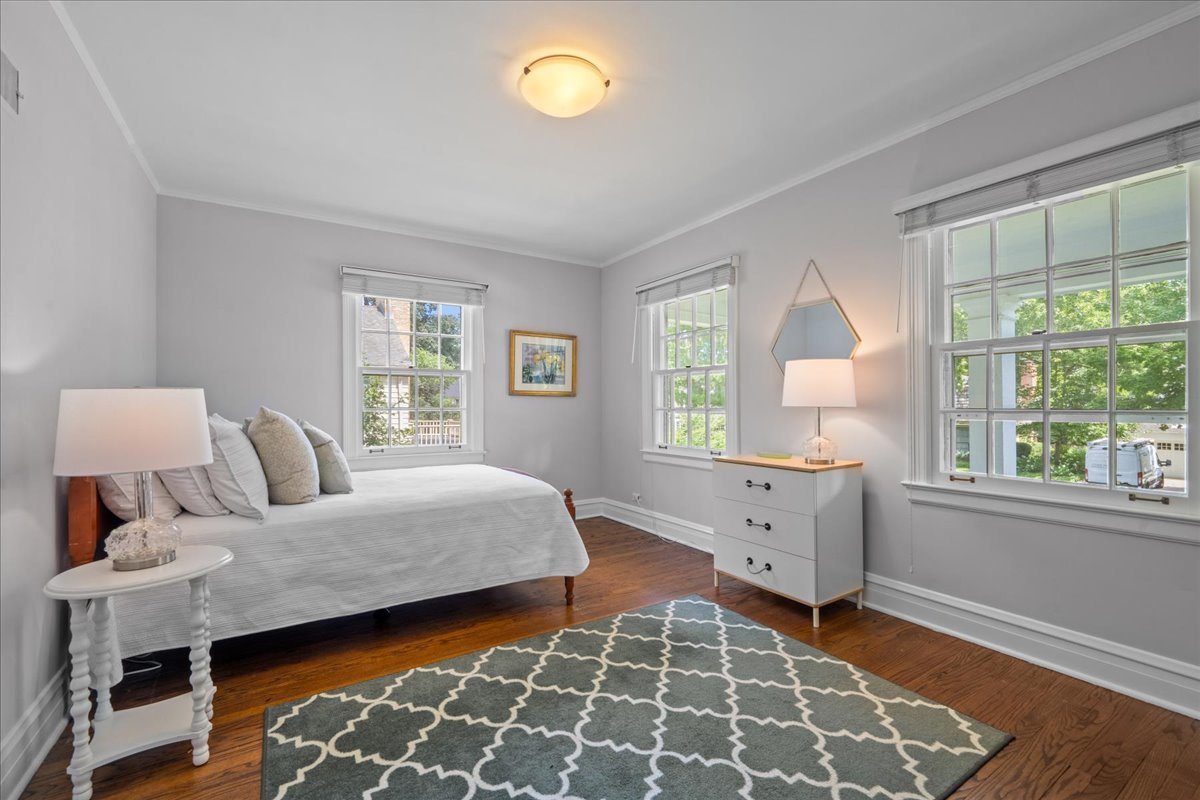 2927 Indianwood Road Wilmette, IL 60091 - Photo 25 of 39