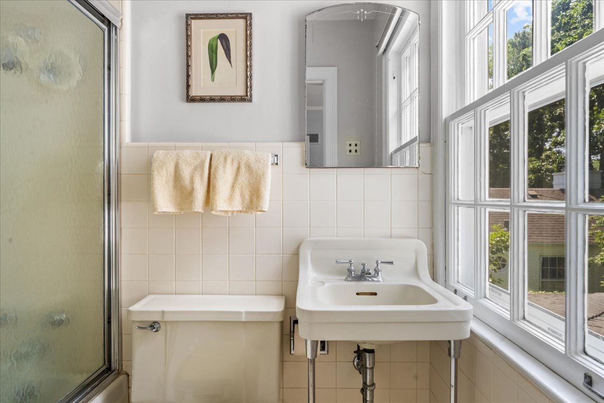 2927 Indianwood Road Wilmette, IL 60091 - Photo 29 of 39