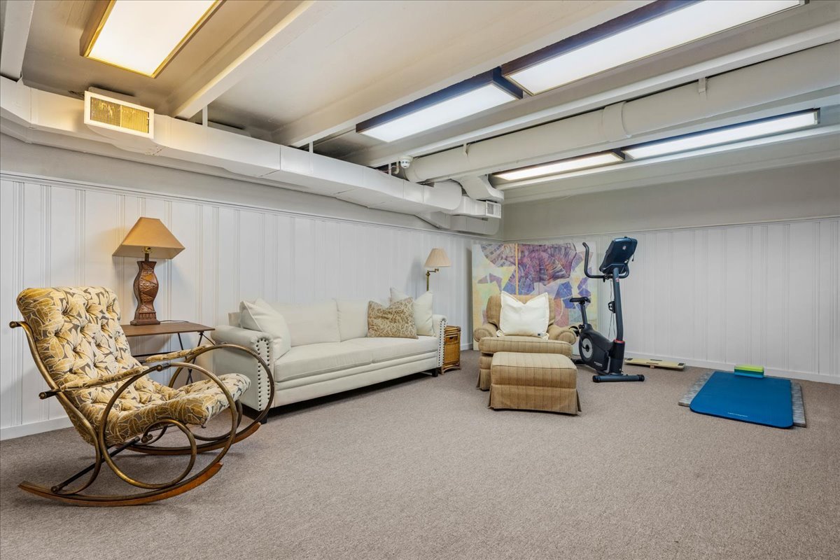 2927 Indianwood Road Wilmette, IL 60091 - Photo 30 of 39