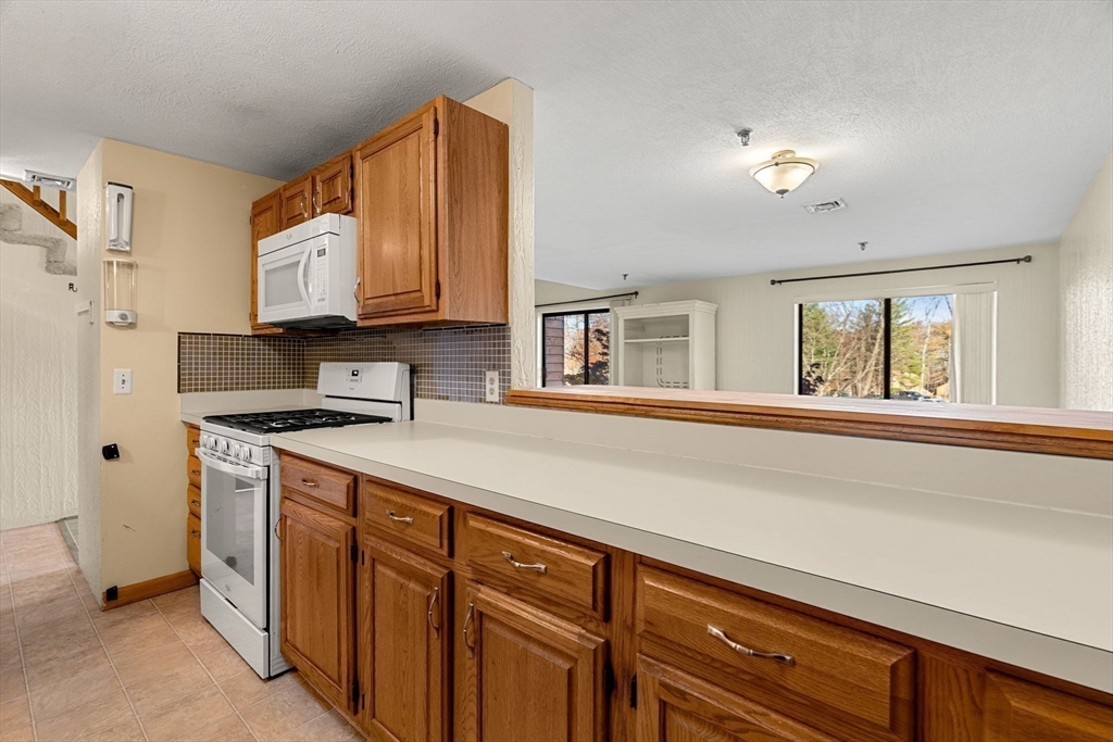 132 West Meadow Road, Unit 18 Haverhill, MA 01832 - Photo 7 of 28 Gallery Image 7