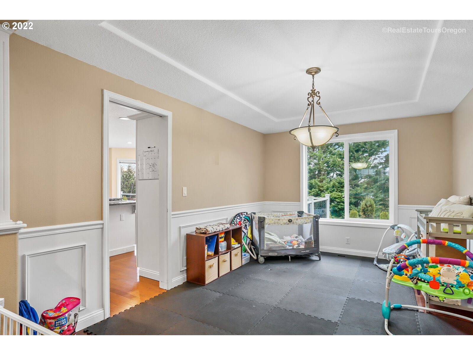 352 Meadow View Road Forest Grove, OR 97116 - Photo 12 of 26 Gallery Image 12