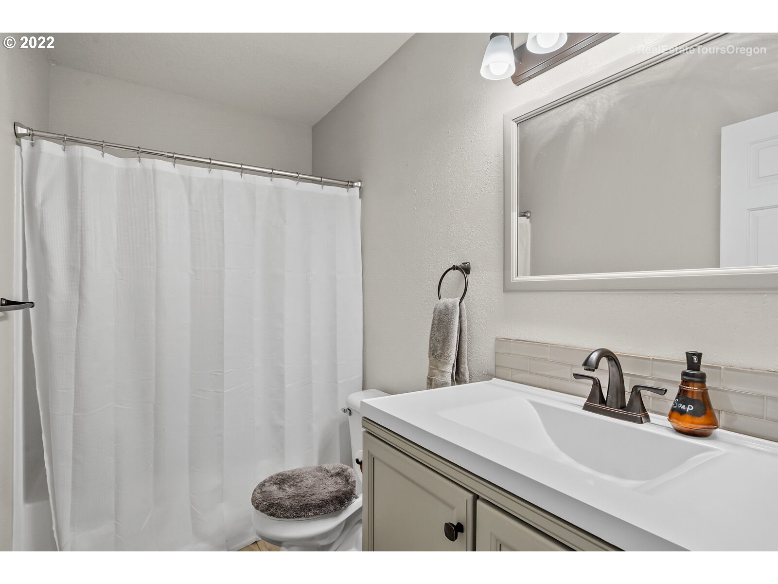 352 Meadow View Road Forest Grove, OR 97116 - Photo 20 of 26 Gallery Image 20