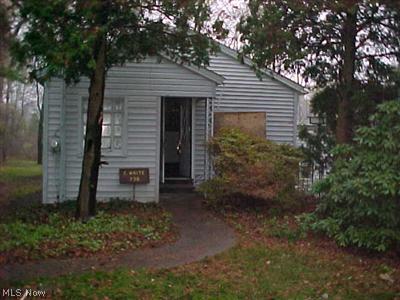 736 Griffith Road Akron, OH 44312 - Photo 1 of 1