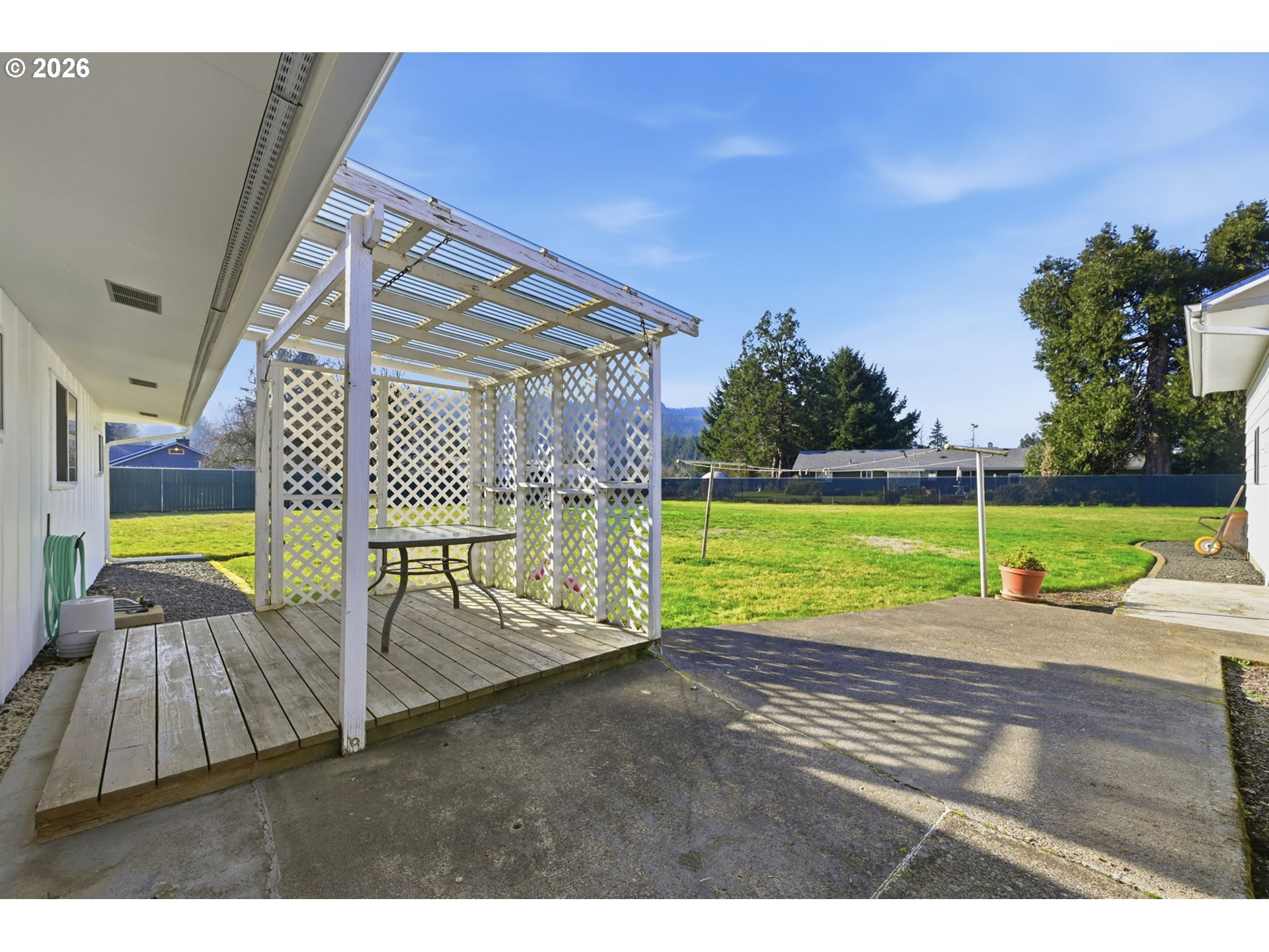 87856 Cedar Flat Road Springfield, OR 97478 - Photo 22 of 37 a view of a backyard with swimming pool