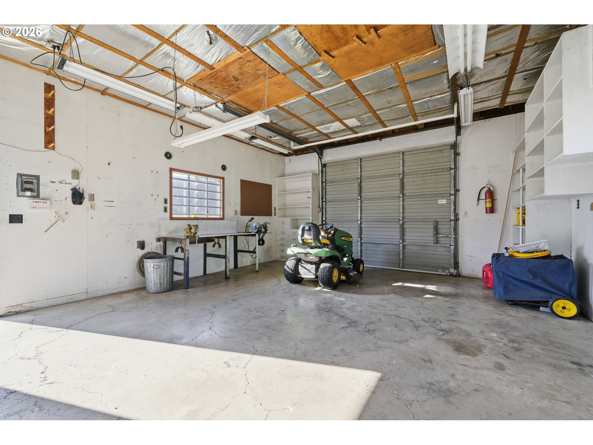87856 Cedar Flat Road Springfield, OR 97478 - Photo 27 of 37 a view of a garage with parked cars