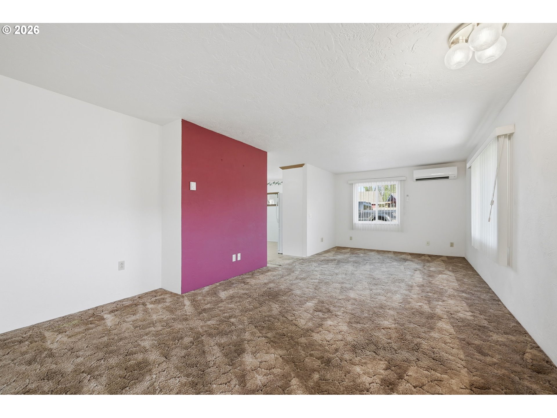 87856 Cedar Flat Road Springfield, OR 97478 - Photo 6 of 37 a view of an empty room