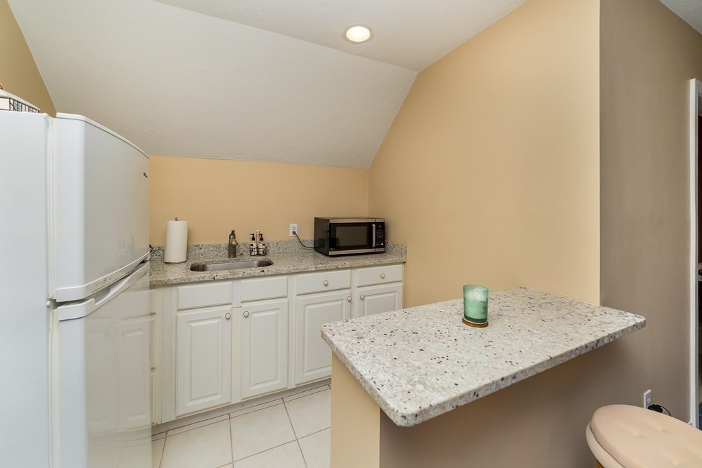 27 Stop River Road Norfolk, MA 02056 - Photo 31 of 39 Gallery Image 31