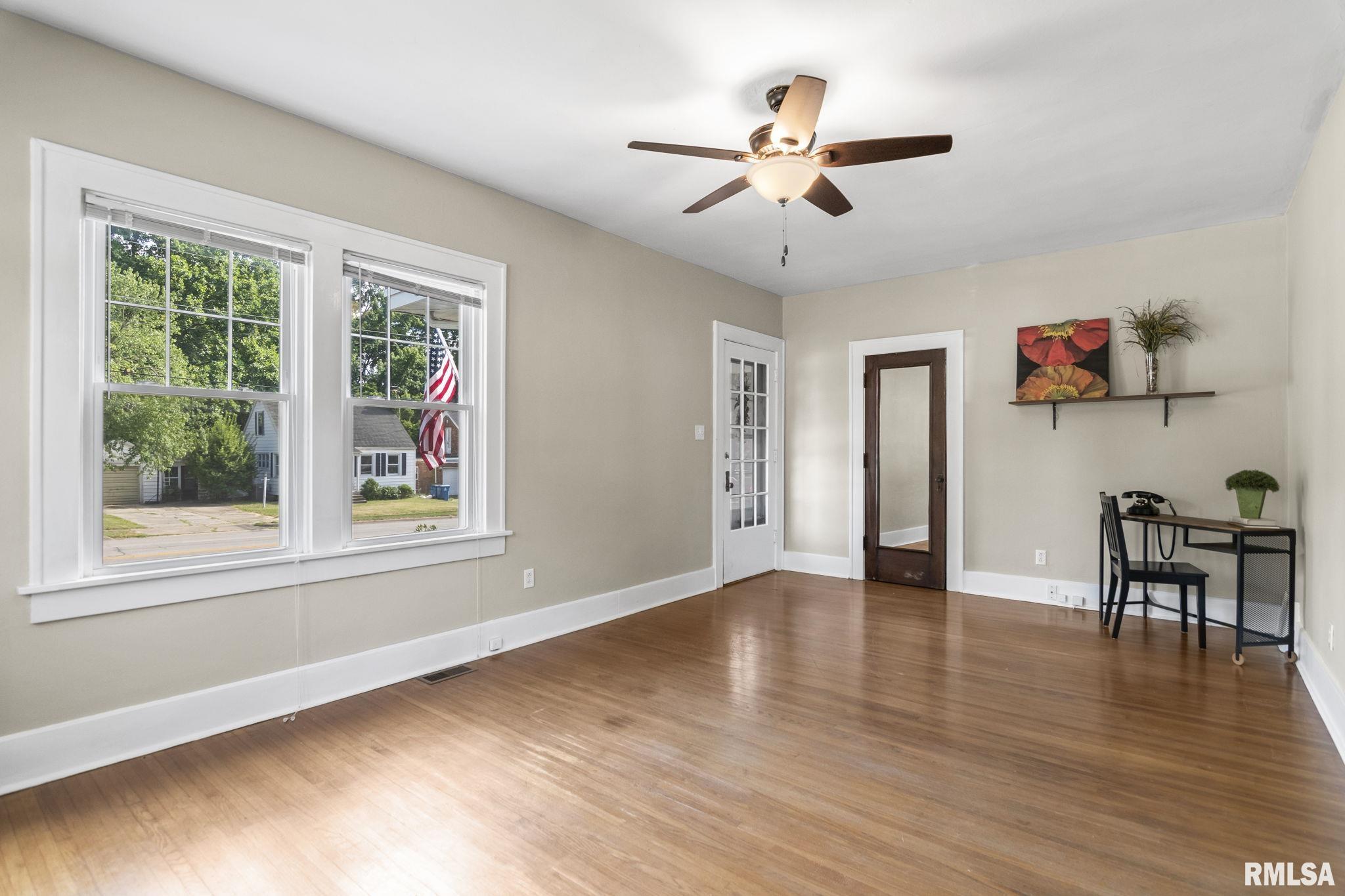 1601 West Lawrence Avenue Springfield, IL 62704 - Photo 5 of 28