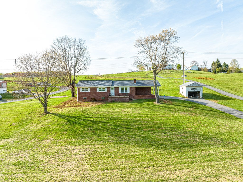 19169 Wyndale Road Abingdon, VA 24210 - Photo 4 of 68 Gallery Image 4