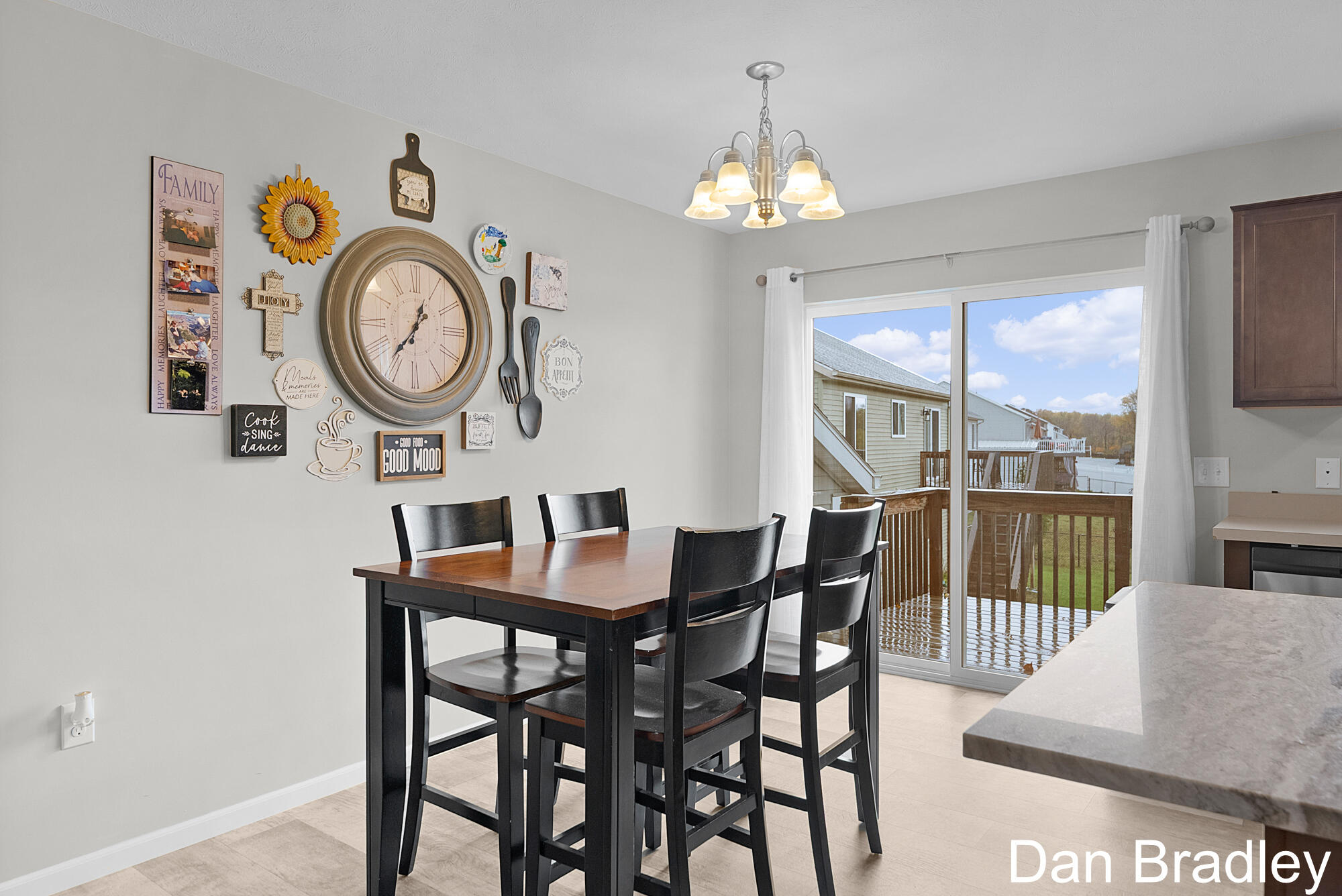 448 Tentree Street Sparta, MI 49345 - Photo 5 of 27 DSC08280