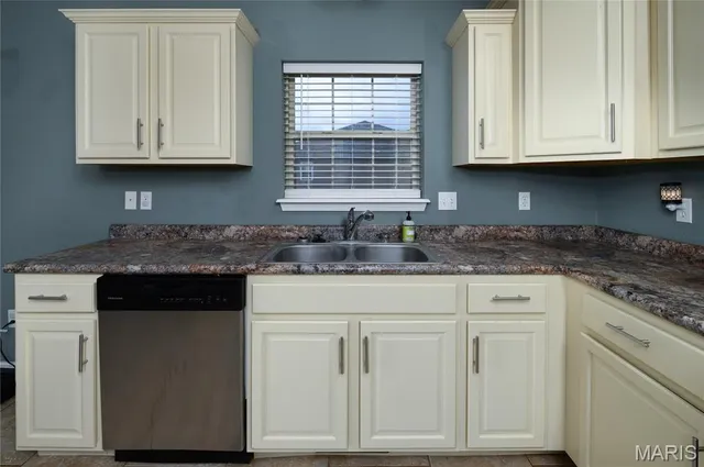 $309,000 | 19583 Ladera Road, Waynesville, MO 65583