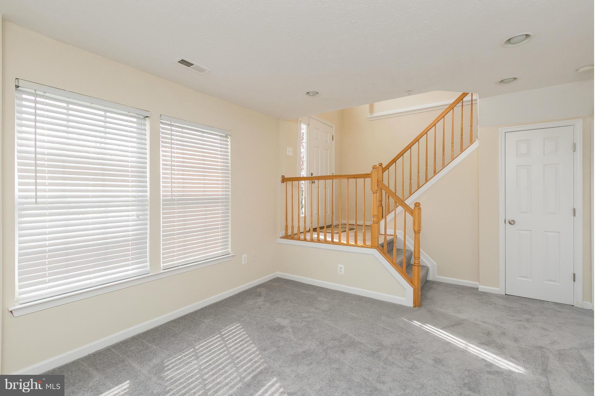 876 Lowe Road Baltimore, MD 21220 - Photo 4 of 28 Family Room