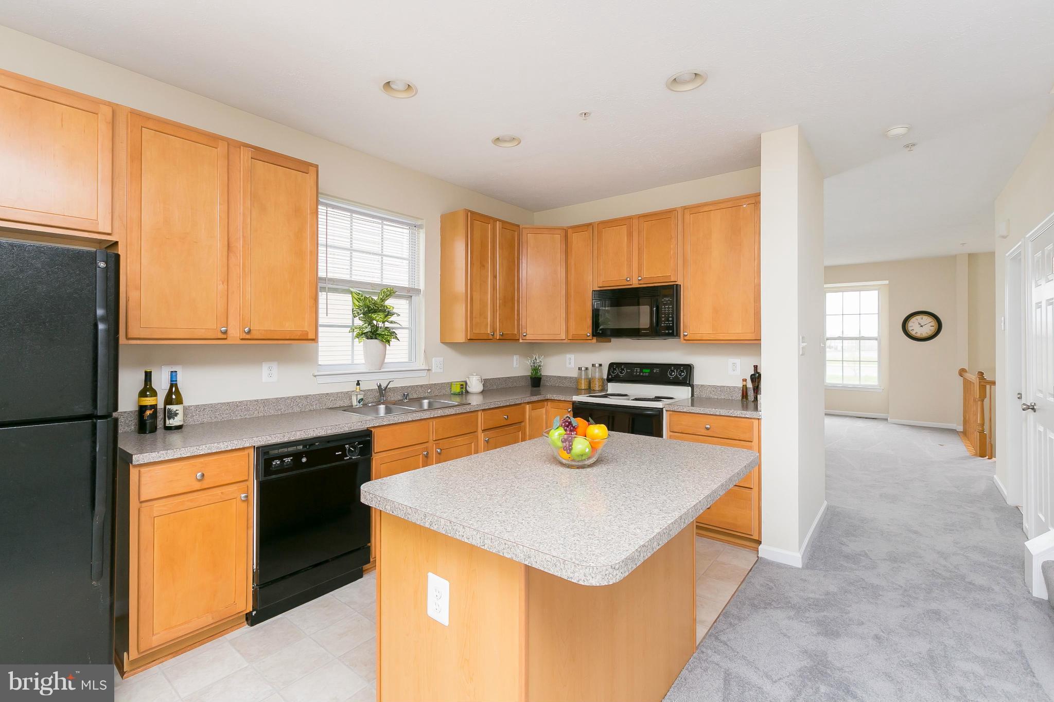 876 Lowe Road Baltimore, MD 21220 - Photo 9 of 28 Kitchen