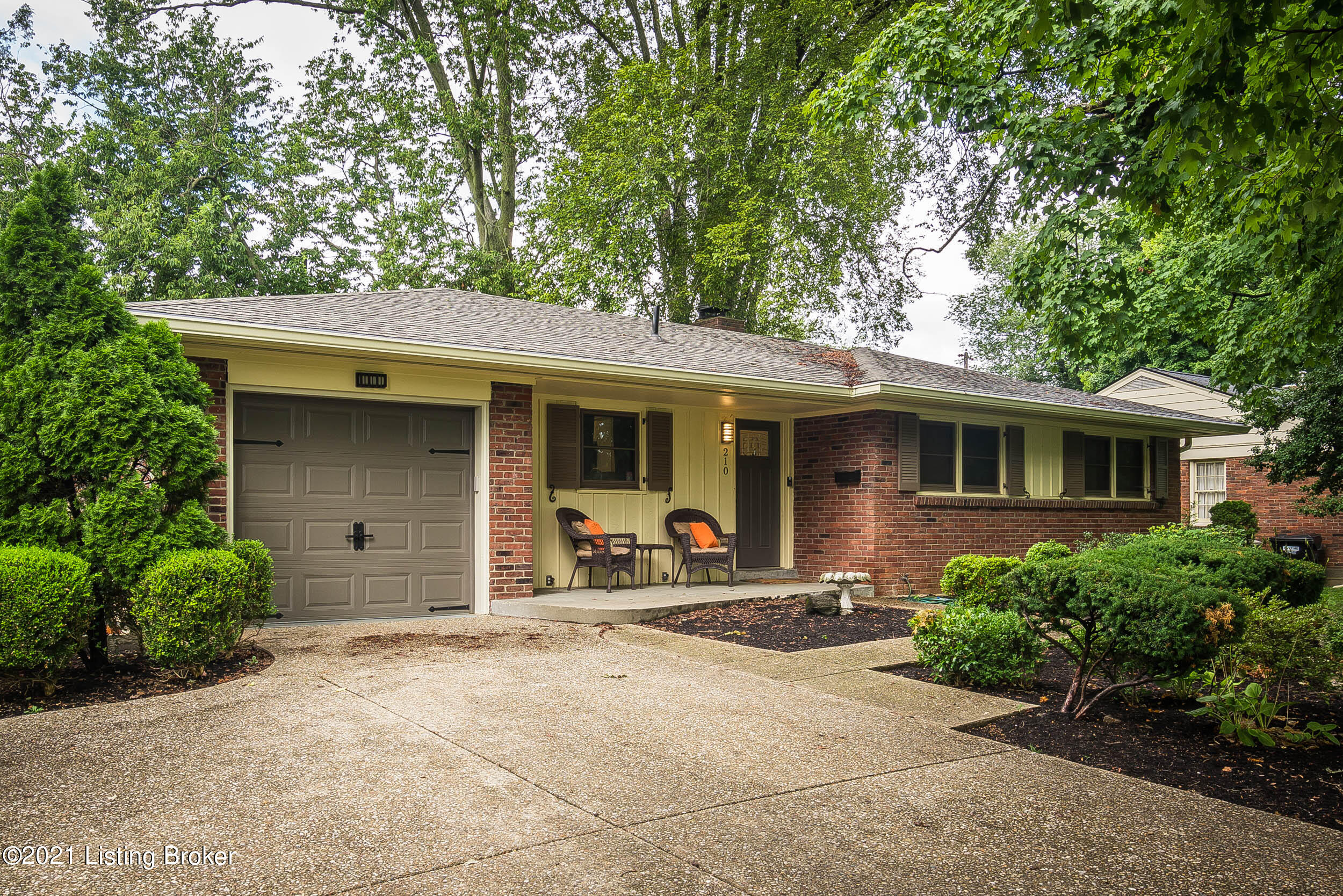210 Brunswick Road Louisville, KY 40207 - Photo 3 of 56 210 Brunswick Road-03