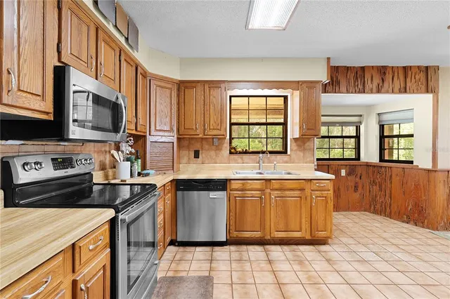 $2,599 | 8284 County Road 209, Wildwood, FL 34785