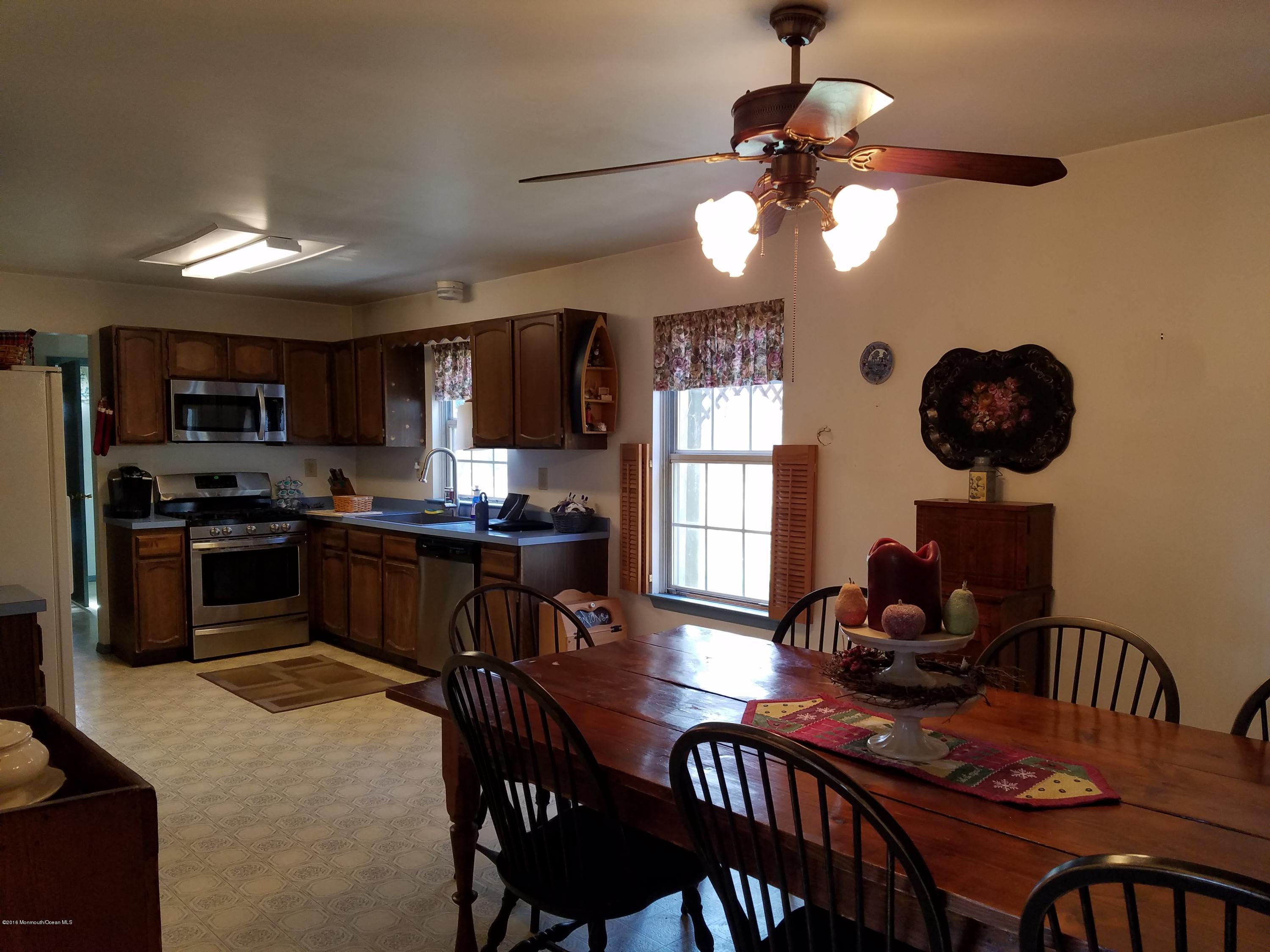 121 Hopkins Road New Egypt, NJ 08533 - Photo 9 of 30 20160312_130326