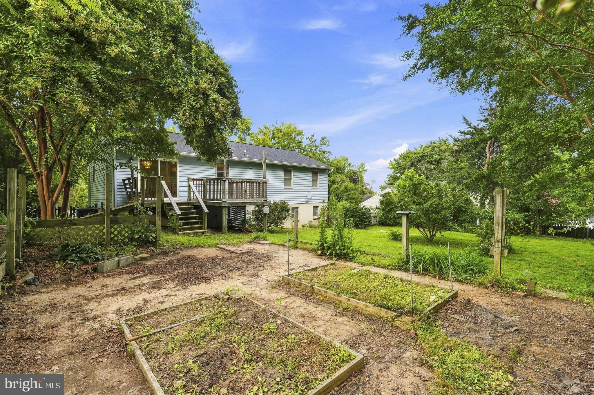 2725 Cove Point Road Lusby, MD 20657 - Photo 16 of 63 Garden area
