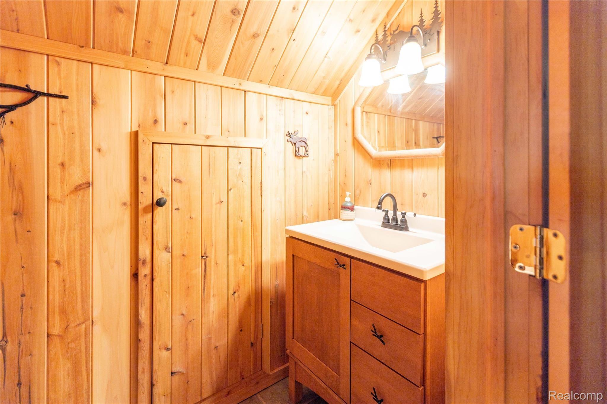 17186 Silver Road Michigamme, MI 49861 - Photo 67 of 85 17186 Silver Rd, Lake Michigamme (82 of 114).jpg