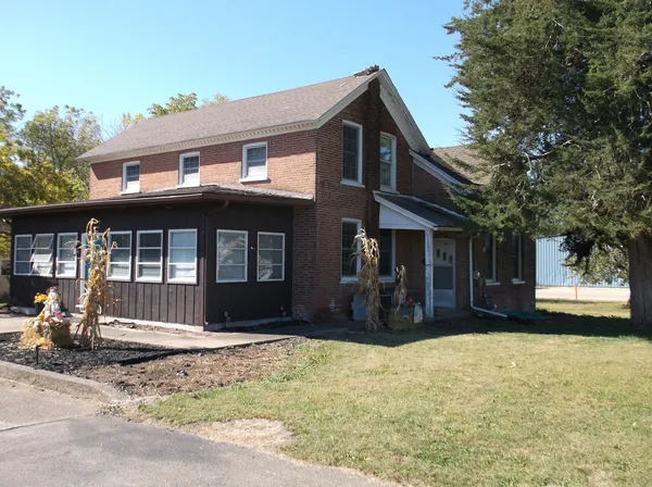 a view of a house with a outdoor space