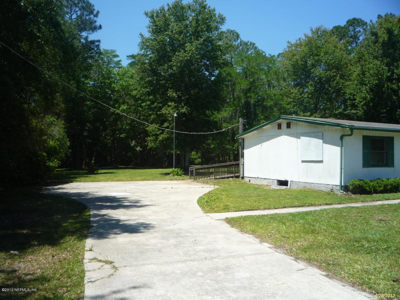 540727 Lem Turner Road Callahan, FL 32011 - Photo 3 of 9 driveway