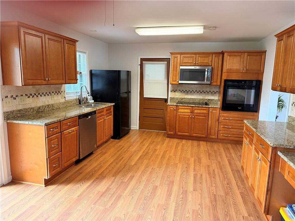 886 Killian Hill Road Southwest Lilburn, GA 30047 - Photo 4 of 12