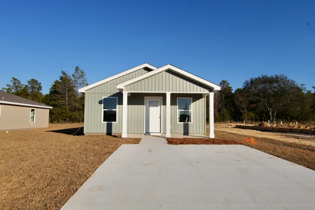 $199,900 | 5435 Bayleaf Drive, Crestview, FL 32539