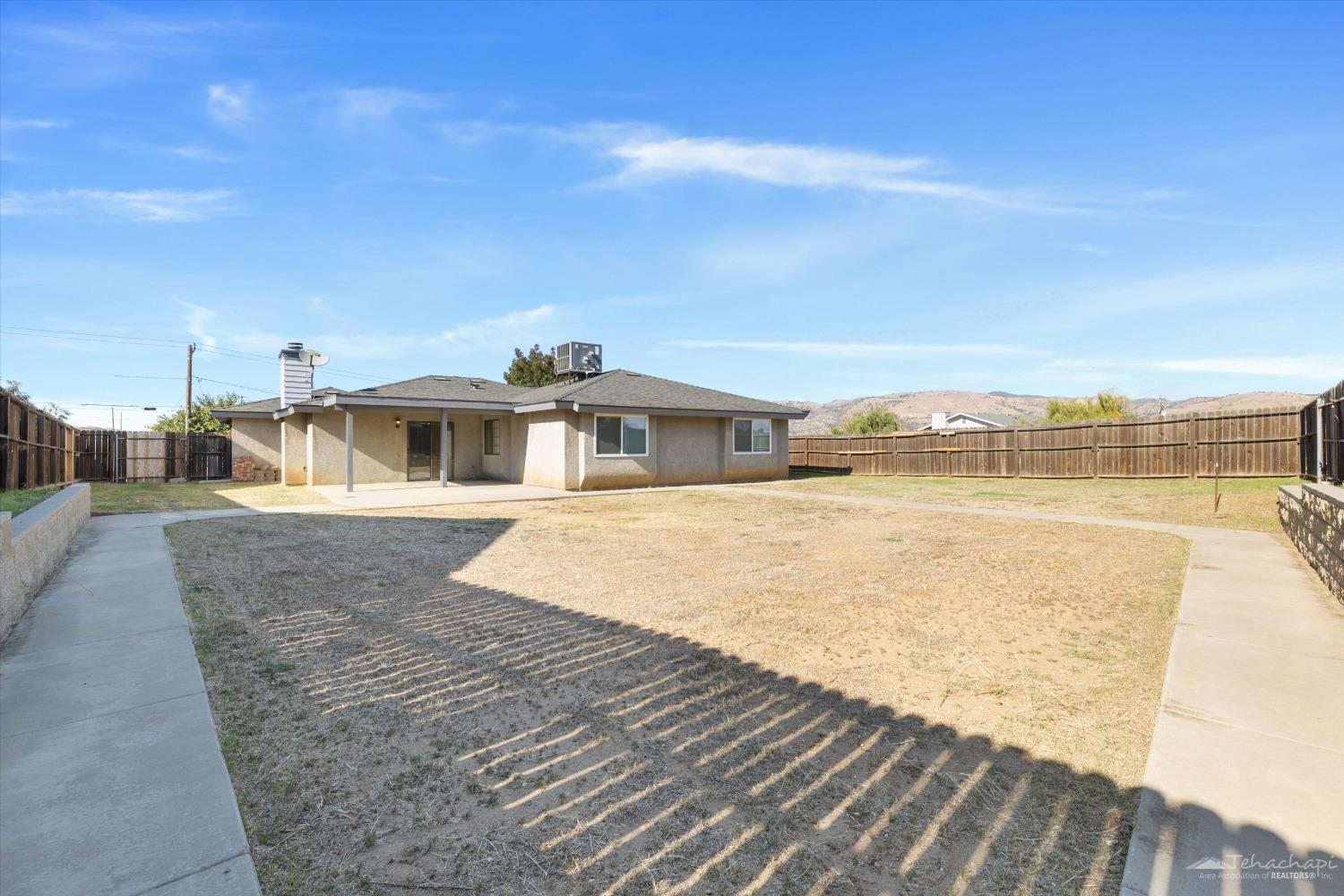 22124 Copper Street Tehachapi, CA 93561 - Photo 22 of 26 Gallery Image 22