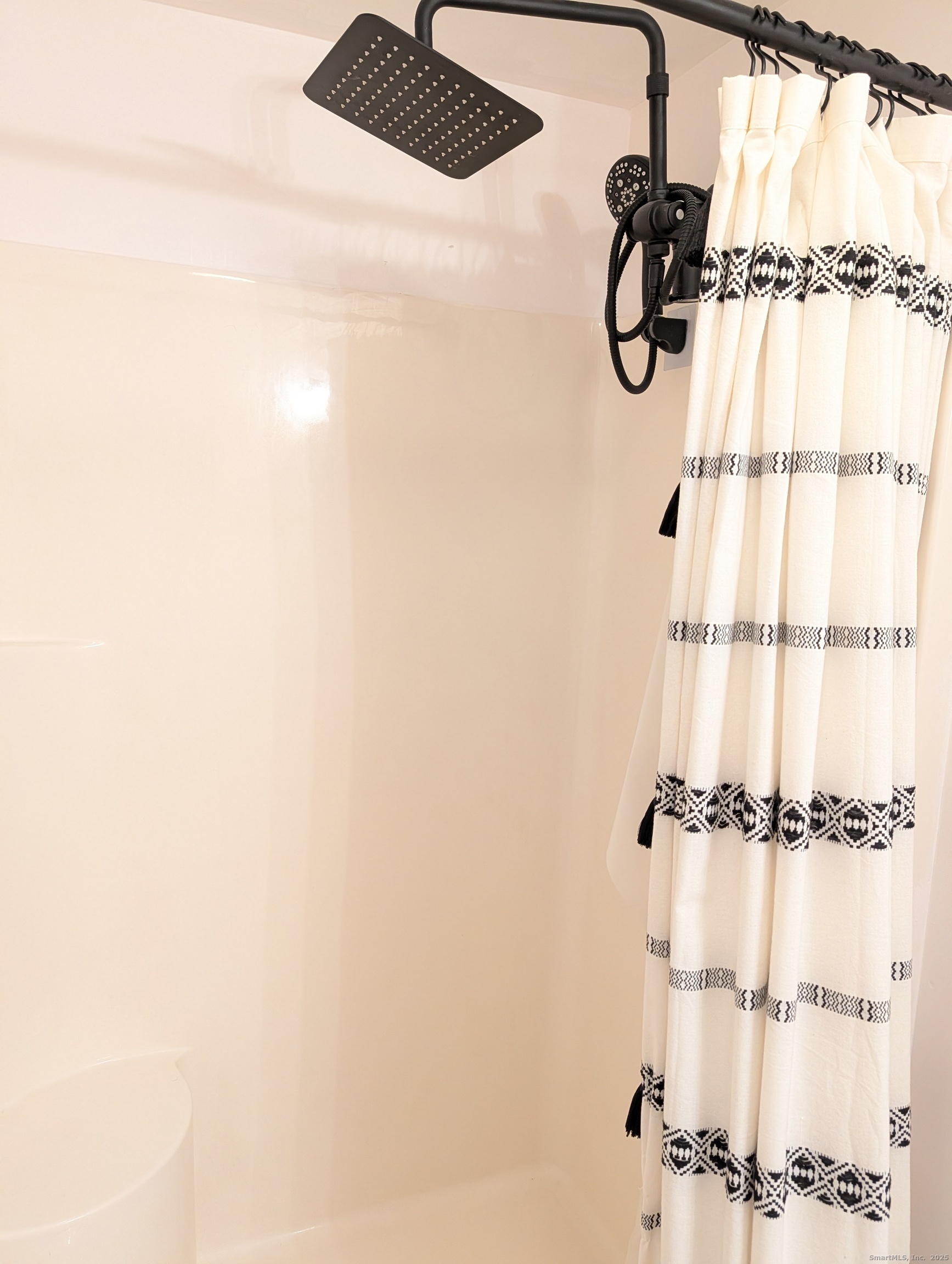 23 Mechanics Street, Unit 101 Putnam, CT 06260 - Photo 6 of 8 a bathroom with a shower