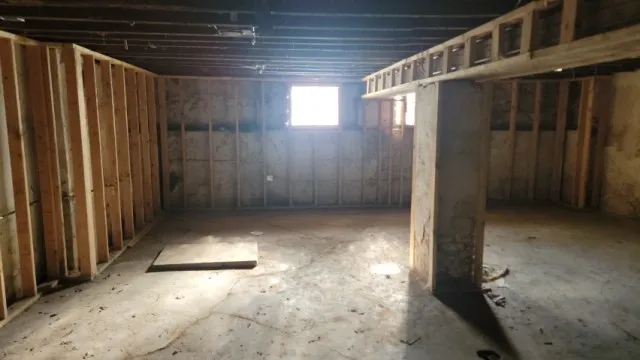 $69,900 | 10734 South Langley Avenue, Chicago, IL 60628