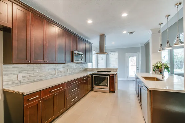$4,200 | 5125 Carriage Bend Drive, Katy, TX 77450