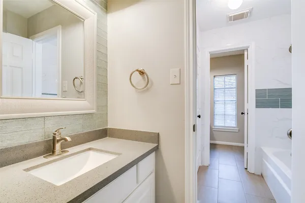 $4,200 | 5125 Carriage Bend Drive, Katy, TX 77450