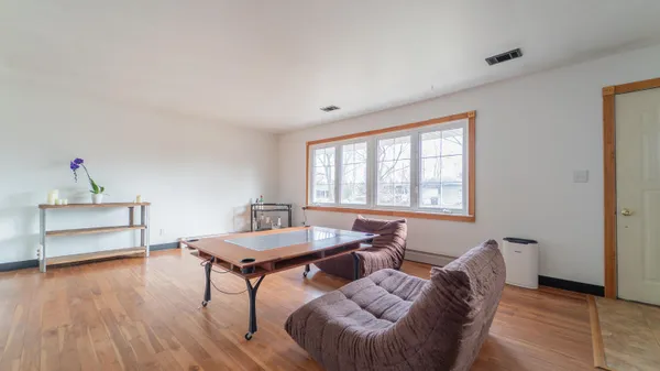 $250,000 | 6512 Evergreen Avenue, Portage, IN 46368