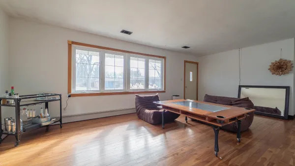 $250,000 | 6512 Evergreen Avenue, Portage, IN 46368