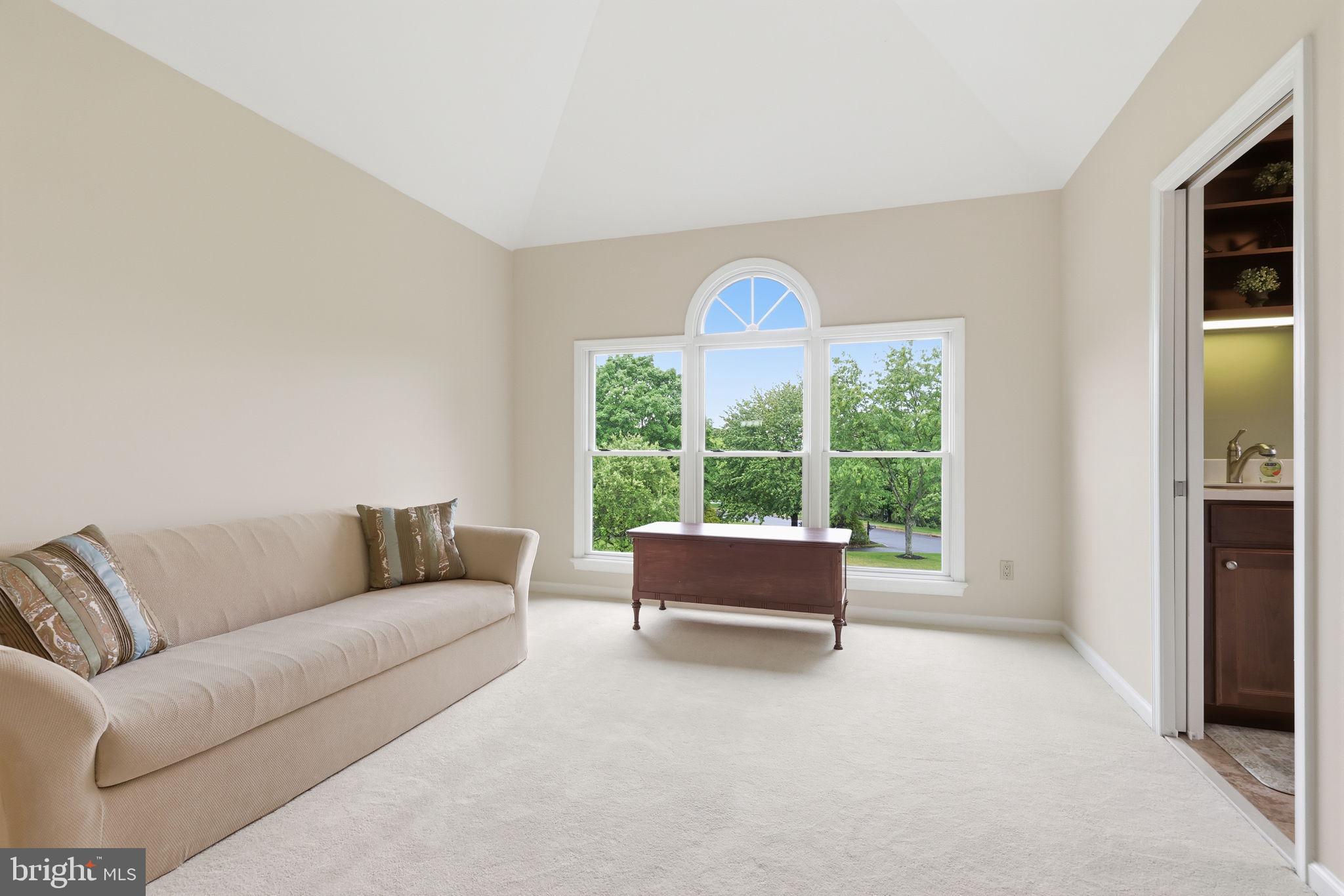 324 Ridge Avenue Newtown, PA 18940 - Photo 36 of 95 Sitting Area