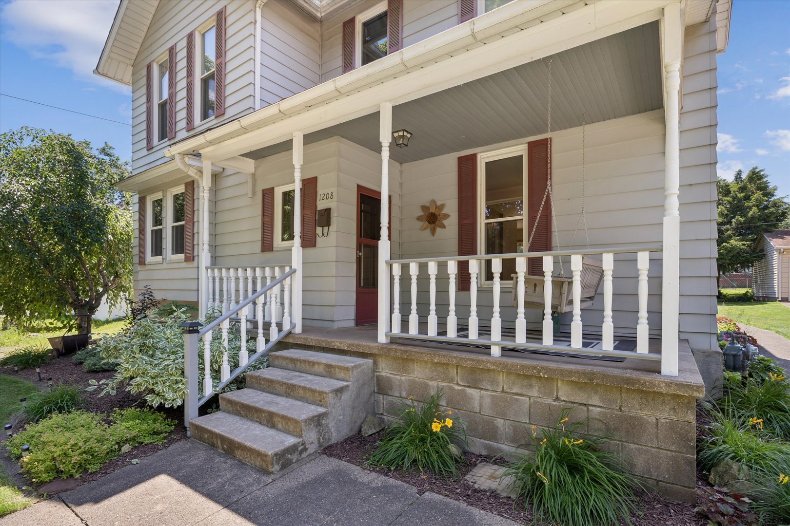 1208 South 7th Street Clinton, IA 52732 - Photo 7 of 40
