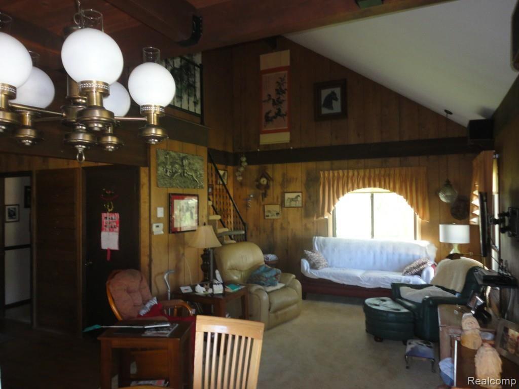 8434 South Rushton Road South Lyon, MI 48178 - Photo 15 of 22 037.jpg