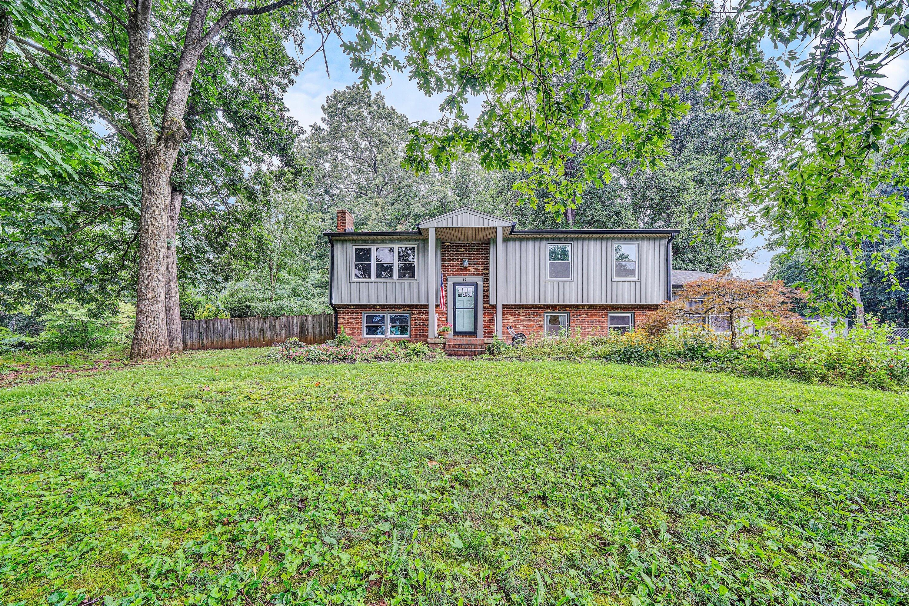 17 Cedarbrook Lane Blue Ridge, VA 24064 - Photo 3 of 46 03-DSC00097