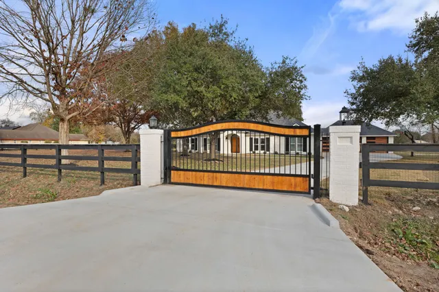 $1,100,000 | 21502 Rosehill Church Road, Tomball, TX 77377