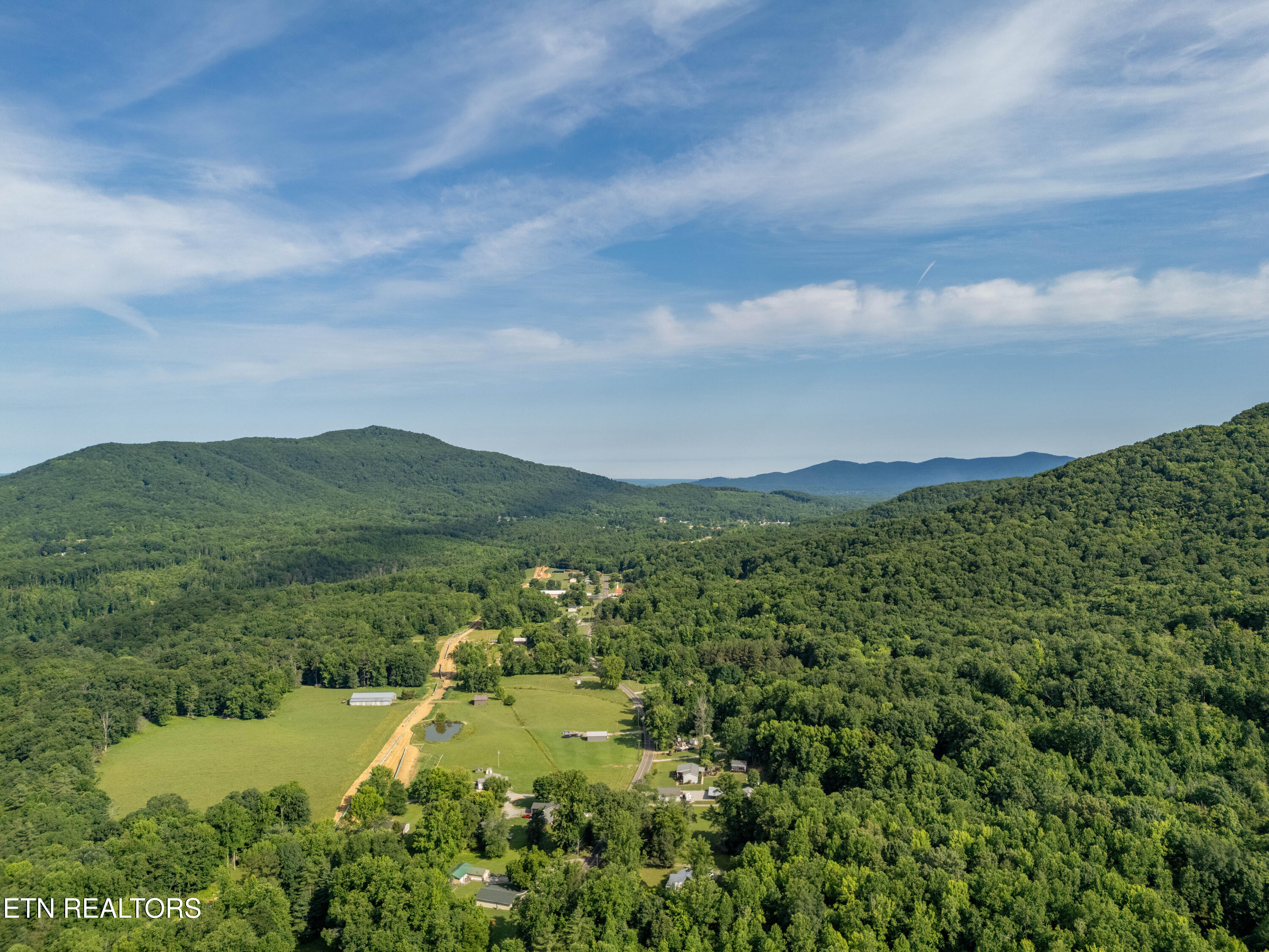 471 Mossy Grove Road Harriman, TN 37748 - Photo 33 of 34 DJI_20260616094646_0081_D-HDR